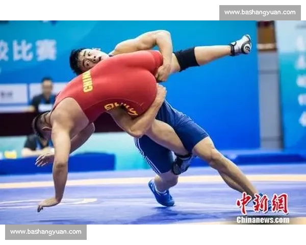 巅峰对决摔跤决赛激烈比拼彰显运动员坚韧与荣耀 巅峰对决摔跤决赛激烈比拼彰显运动员坚韧与荣耀